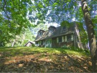 642 Colonial Dr