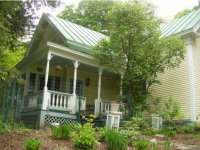 4 College Hill