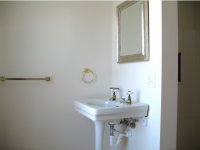 10 Lincoln St