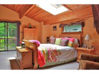 432 Weaver Hill