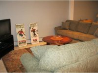 2805 E. MOUNTAIN RD