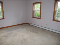 4 Phillips ST None (RC)