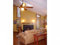 845 Meadowlake Drive