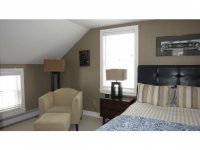 4548 West Woodstock Road