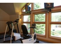 528 E Mountain