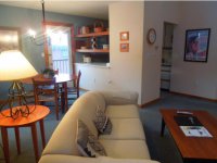 528 E Mountain