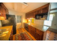 27 Pleasant Street