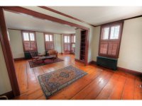 27 Pleasant Street