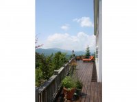 1074 North Hollow