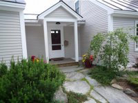 1074 North Hollow