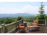 1074 North Hollow