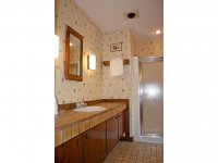 998 East Ash