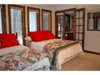 463 Crown Point