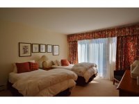 2 Hathorn Hill
