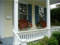 11 Mountain Ave