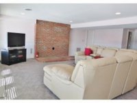 476 Dix Hill
