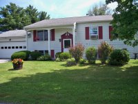64 Meadowbrook