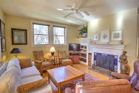 19 Golf Ave