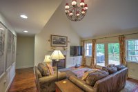 612 Church Hill