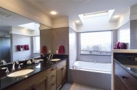852 North Bridgewater