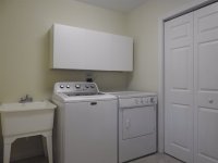 1020 Colonial Colonial Estates