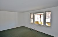 752 COLLEGE HILL
