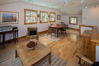 912 Taggart Hill