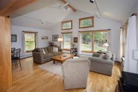 912 Taggart Hill