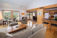 912 Taggart Hill
