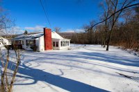 384 Stratton