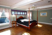 272 Colonial