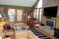 1041 Colonial Colonial Estates