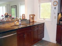 794 E Mountain