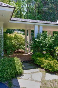 10 College Hill