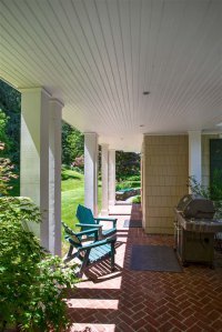 10 College Hill