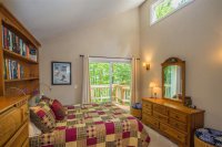 2841 East Mountain