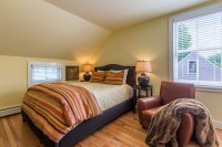 4548 West Woodstock