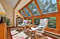 102 East Ash Hawk Inn and Mountain Resort