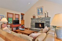 102 East Ash Hawk Inn and Mountain Resort