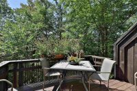 102 East Ash Hawk Inn and Mountain Resort