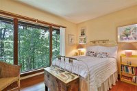 102 East Ash Hawk Inn and Mountain Resort