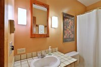 102 East Ash Hawk Inn and Mountain Resort