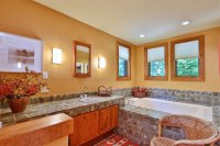 102 East Ash Hawk Inn and Mountain Resort
