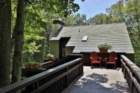 102 East Ash Hawk Inn and Mountain Resort