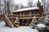 1566 East Mountain