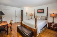 196 West Ridge