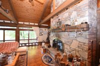 1360 Bridgewater Hill