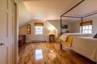 819 Pomfret