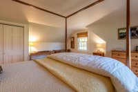 819 Pomfret