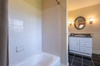 819 Pomfret
